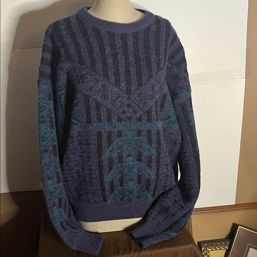 😄90’s Aztec design sweater crew neck colourful